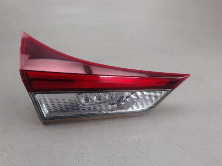 FEU ARRIERE INTERIEUR GAUCHE TOYOTA AURIS