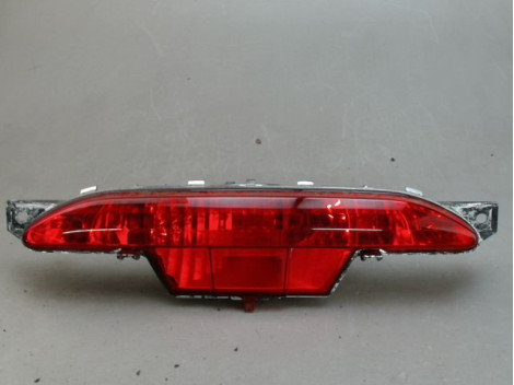 FEU BROUILLARD CENTRAL ARRIERE PEUGEOT 208