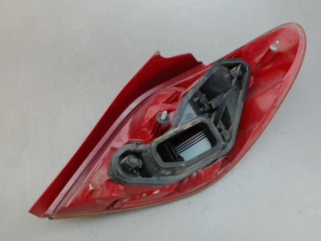 FEU ARRIERE GAUCHE  PEUGEOT 207
