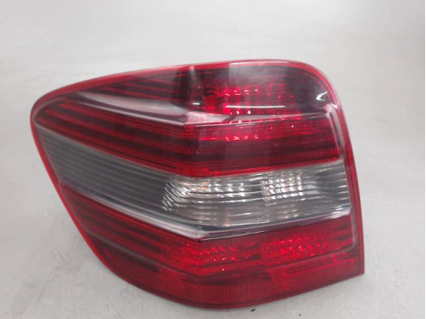 FEU ARRIERE GAUCHE  MERCEDES CLASSE ML