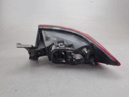 FEU ARRIERE GAUCHE  RENAULT CLIO