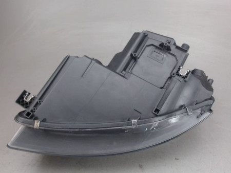PHARE DROIT AUDI A3
