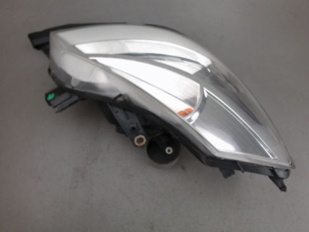 PHARE DROIT RENAULT CLIO