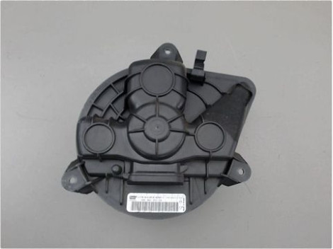 MOTEUR VENTILATEUR CHAUFFAGE OPEL VIVARO