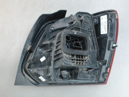 FEU ARRIERE GAUCHE  VOLKSWAGEN POLO