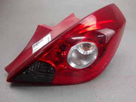FEU ARRIERE DROIT OPEL CORSA