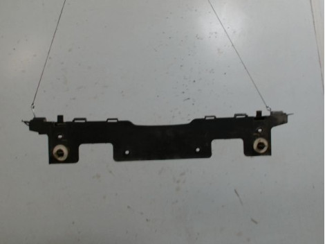 SUPPORT CENTRAL PARE-CHOC ARRIERE  RENAULT CLIO