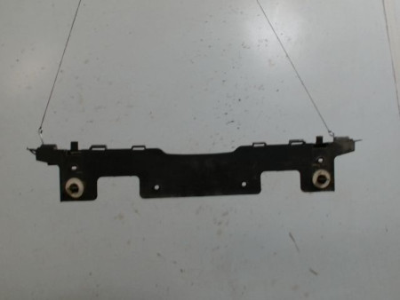 SUPPORT CENTRAL PARE-CHOC ARRIERE  RENAULT CLIO