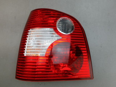 FEU ARRIERE GAUCHE  VOLKSWAGEN POLO