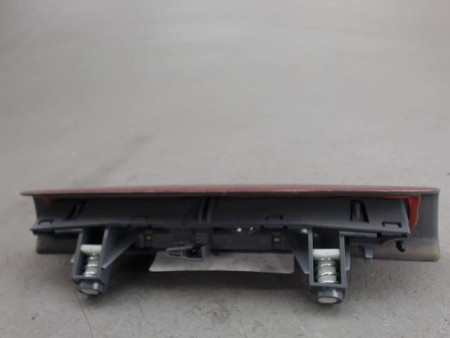 FEUX STOP SUPPLEMENTAIRE OPEL CORSA