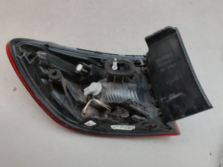 FEU ARRIERE DROIT RENAULT CLIO