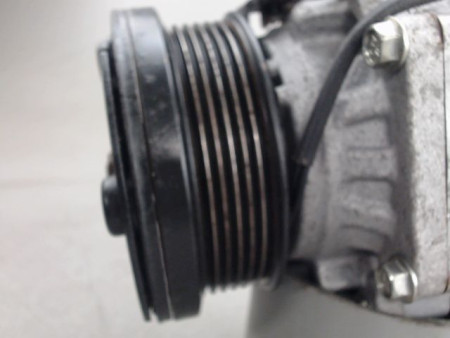 COMPRESSEUR AIR CONDITIONNE FORD FIESTA
