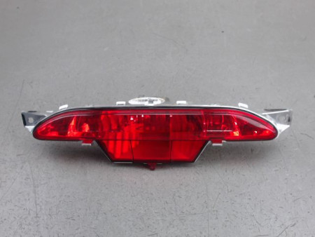 FEU BROUILLARD CENTRAL ARRIERE PEUGEOT 208