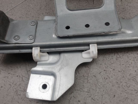 MECANISME LEVE-GLACE ARRIERE DROIT DACIA SANDERO