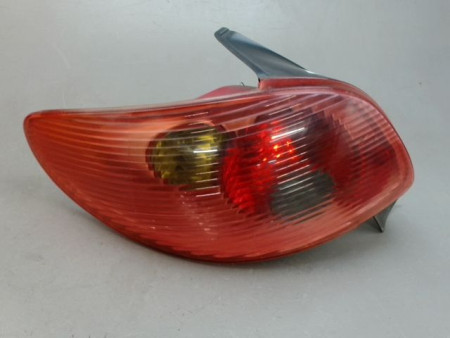 FEU ARRIERE GAUCHE  PEUGEOT 206