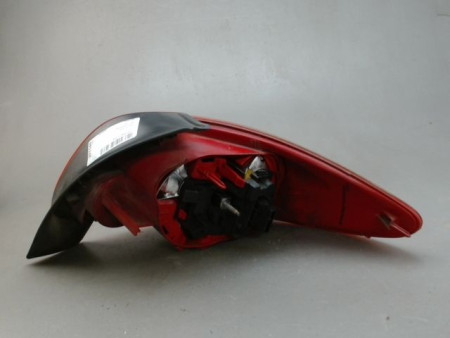 FEU ARRIERE GAUCHE  PEUGEOT 206