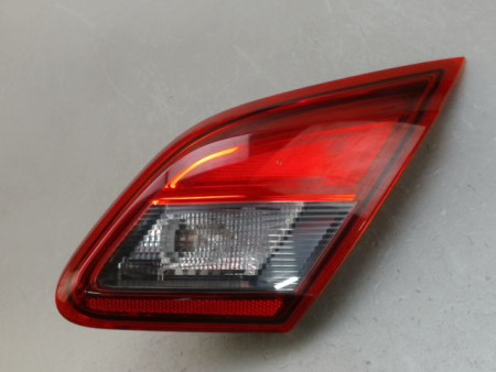 FEU ARRIERE INTERIEUR DROIT OPEL CORSA