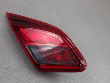 FEU ARRIERE INTERIEUR GAUCHE OPEL CORSA