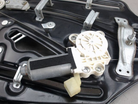 MECANISME LEVE-GLACE ARRIERE DROIT MERCEDES CLK