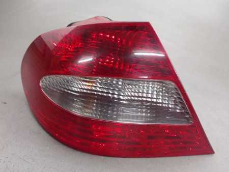FEU ARRIERE GAUCHE  MERCEDES CLK