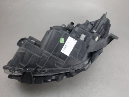PHARE DROIT RENAULT CLIO