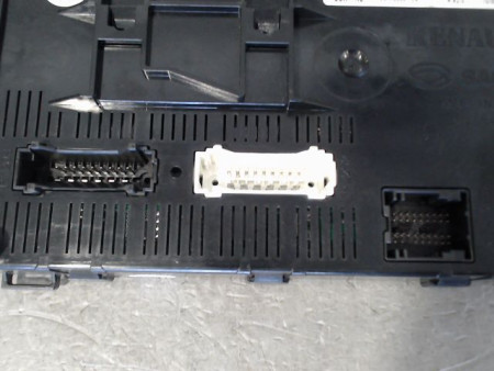 BOITIER GESTION HABITACLE RENAULT CLIO