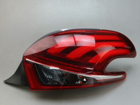 FEU ARRIERE DROIT PEUGEOT 208