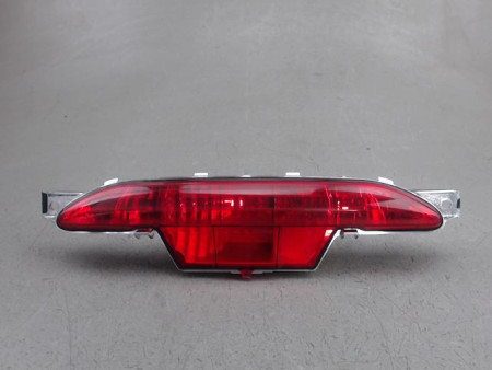 FEU BROUILLARD CENTRAL ARRIERE PEUGEOT 208