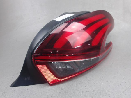 FEU ARRIERE DROIT PEUGEOT 208