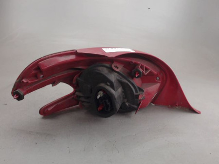 FEU ARRIERE DROIT PEUGEOT 208