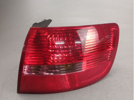 FEU ARRIERE DROIT AUDI A6
