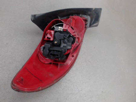 FEU ARRIERE DROIT PEUGEOT 206