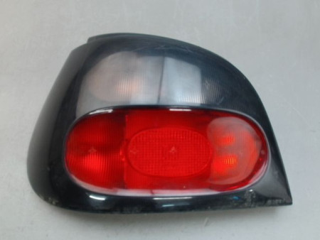 FEU ARRIERE GAUCHE  RENAULT MEGANE