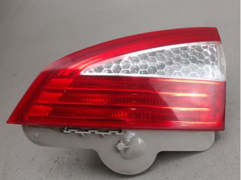 FEU ARRIERE INTERIEUR DROIT FORD MONDEO