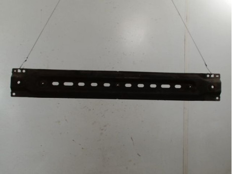 TRAVERSE INFERIEURE ARMATURE AVANT PEUGEOT 307