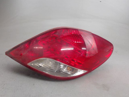 FEU ARRIERE DROIT PEUGEOT 207