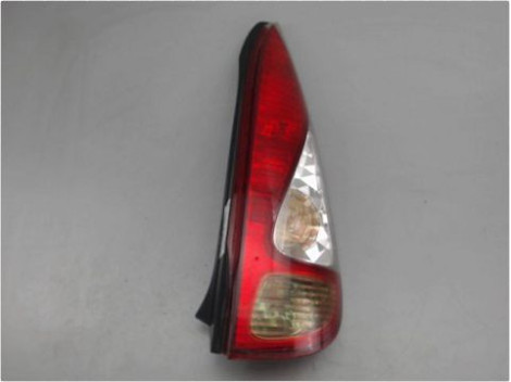 FEU ARRIERE DROIT TOYOTA YARIS