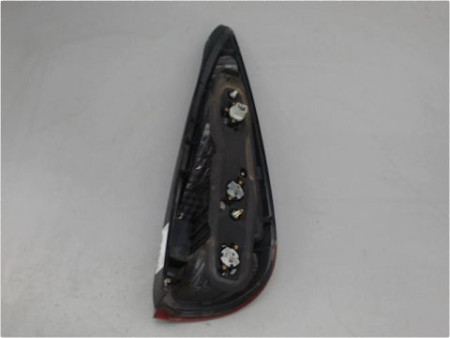 FEU ARRIERE GAUCHE  TOYOTA YARIS