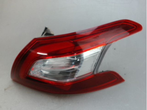 FEU ARRIERE DROIT PEUGEOT 308
