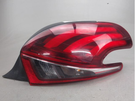 FEU ARRIERE DROIT PEUGEOT 208