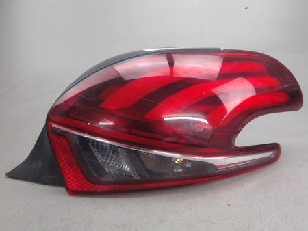 FEU ARRIERE DROIT PEUGEOT 208