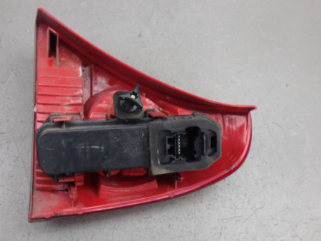 FEU ARRIERE GAUCHE  RENAULT CLIO