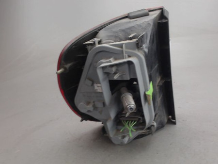 FEU ARRIERE DROIT VOLKSWAGEN FOX