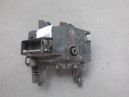 PHARE ANTIBROUILLARD AVANT DROIT OPEL ASTRA