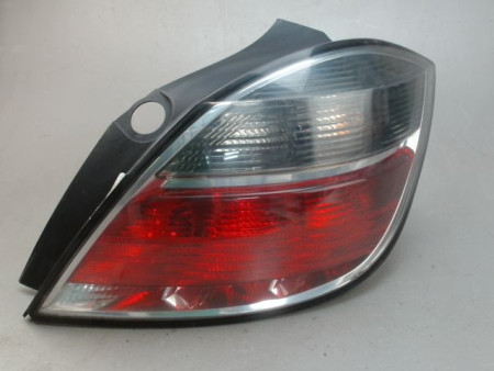 FEU ARRIERE DROIT OPEL ASTRA