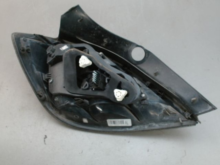 FEU ARRIERE DROIT OPEL ASTRA