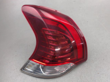 FEU ARRIERE GAUCHE  PEUGEOT 3008