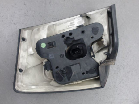 FEU ARRIERE GAUCHE  AUDI A4