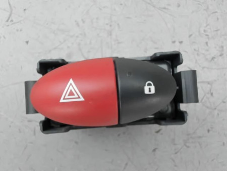 BOUTON DE WARNING RENAULT TWINGO