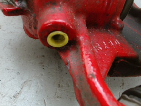 ETRIER DE FREIN AVANT GAUCHE VOLKSWAGEN GOLF